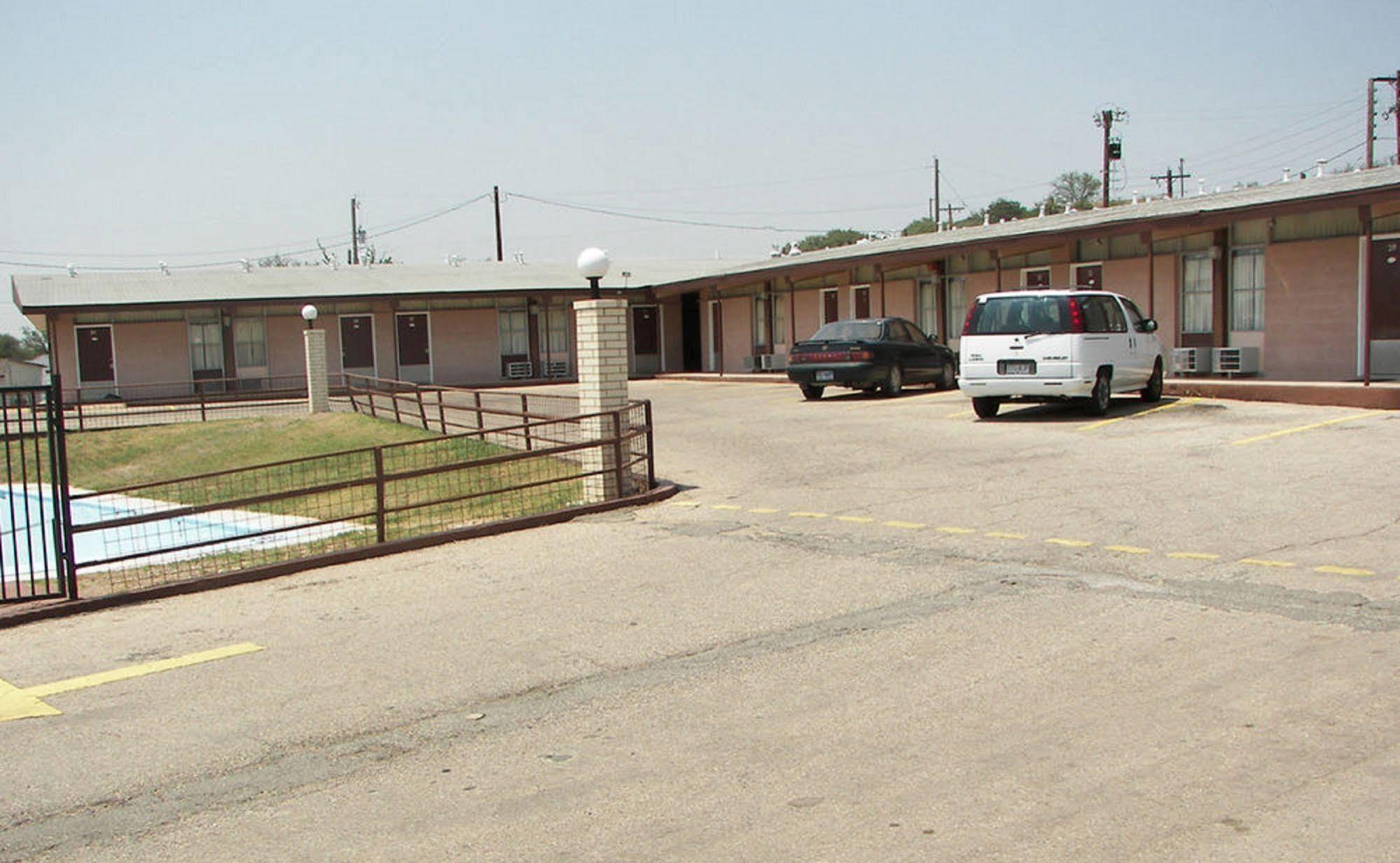 Holiday Host Motel Sonora Εξωτερικό φωτογραφία