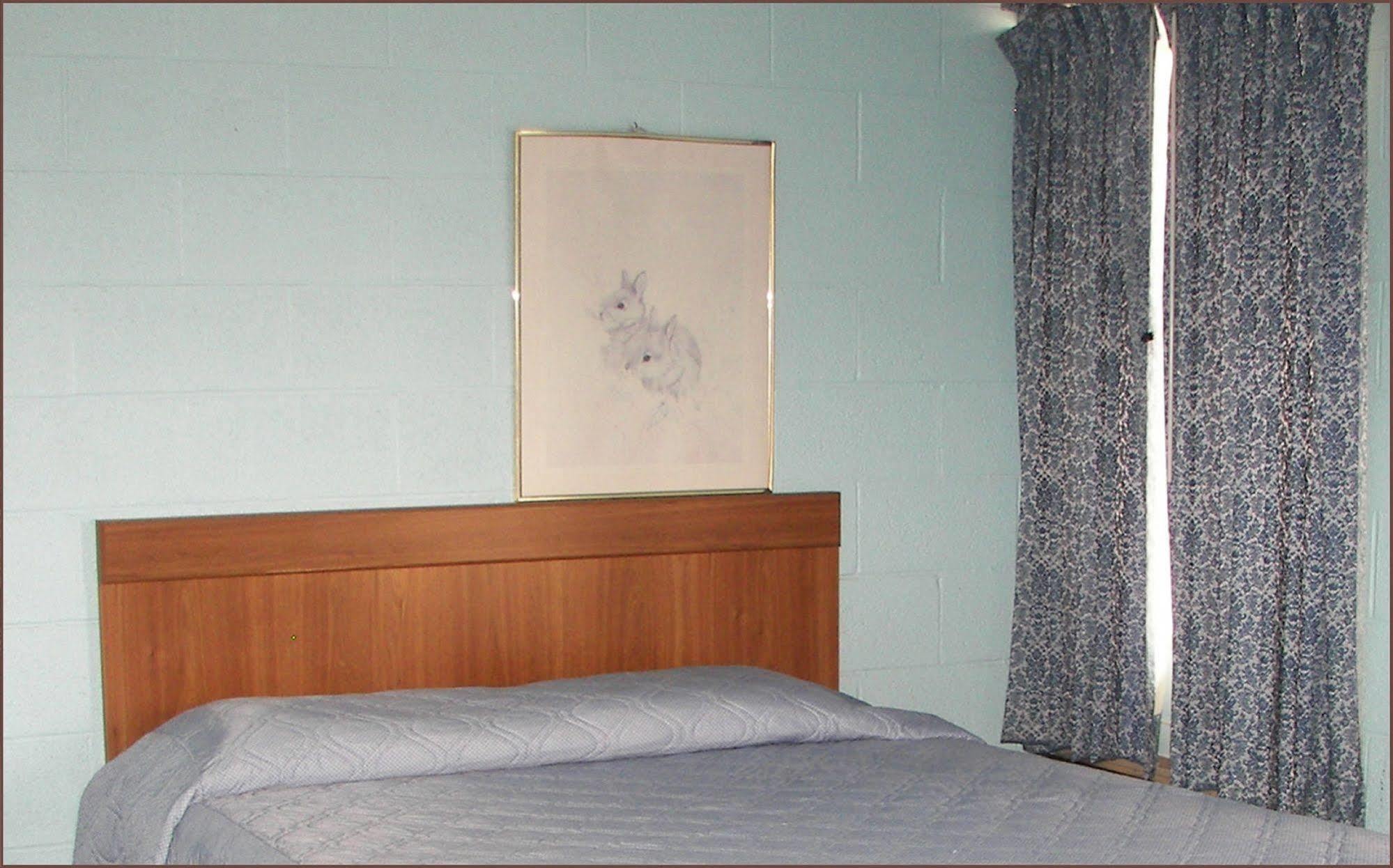 Holiday Host Motel Sonora Εξωτερικό φωτογραφία